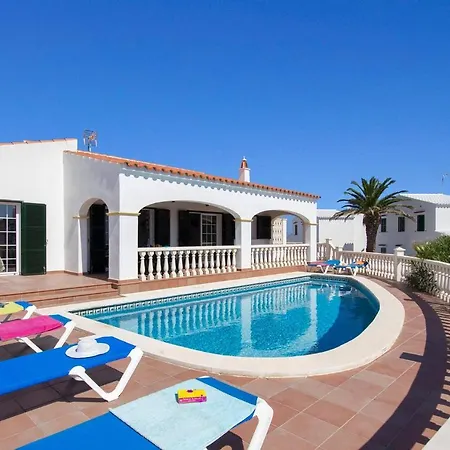 Saona By * إيز ميركاذال