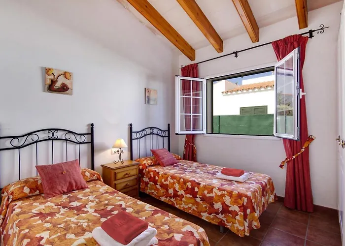 Saona By * إيز ميركاذال