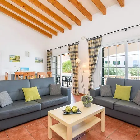 Saona By 에스 메르카달